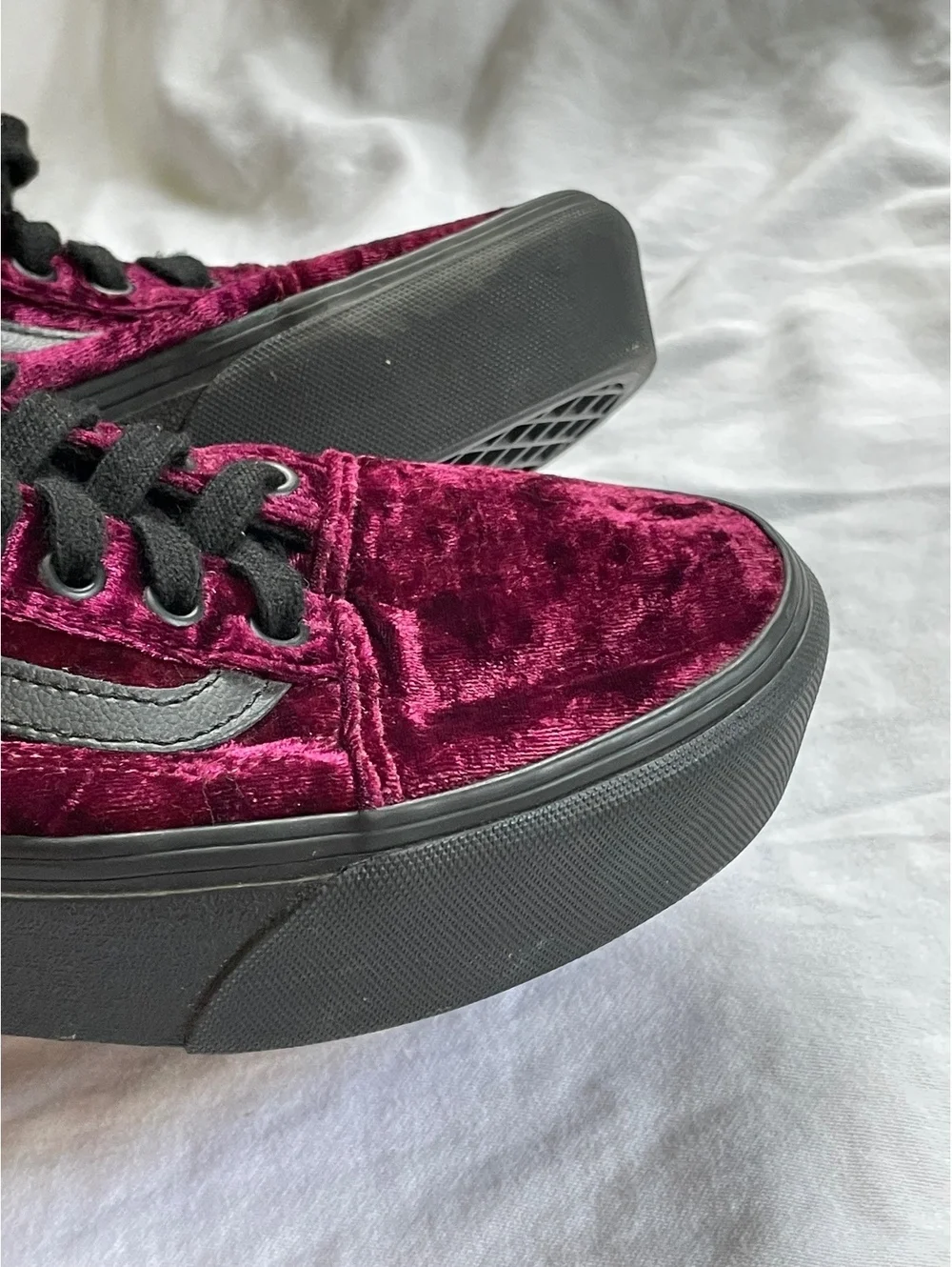 Vans Old Skool Platform Velvet Sneakers Burgundy Wine Men’s Size 6